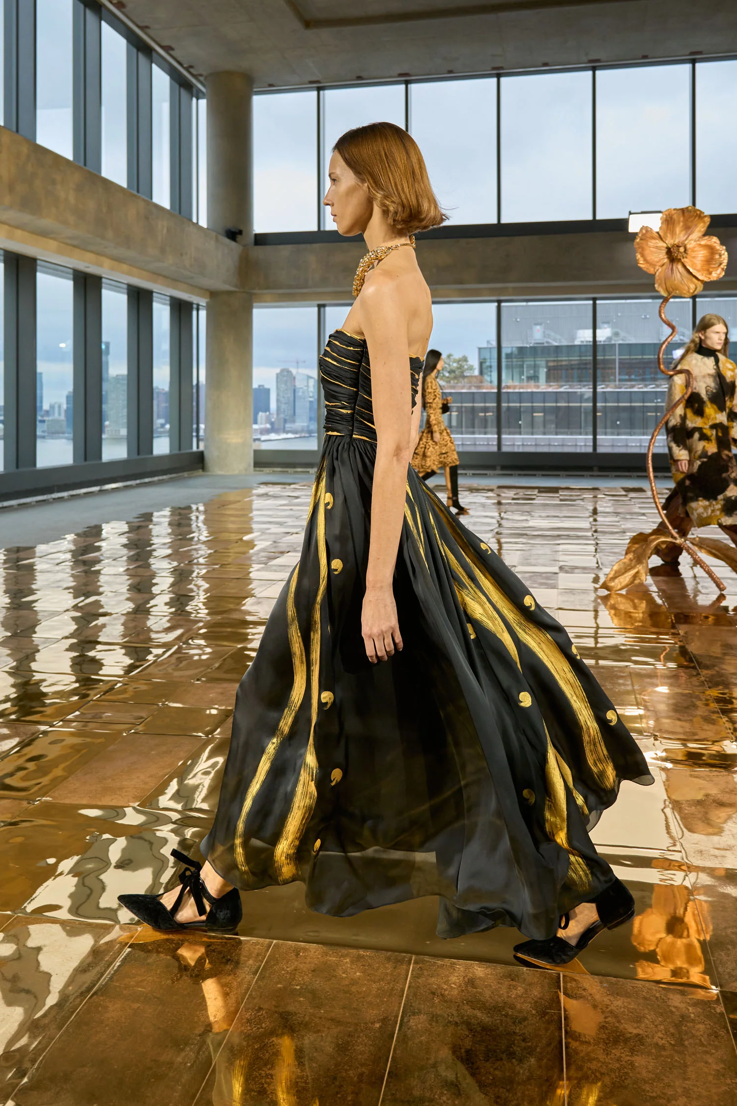 Anastasia Hand Painted Gown - Gild - Image 6