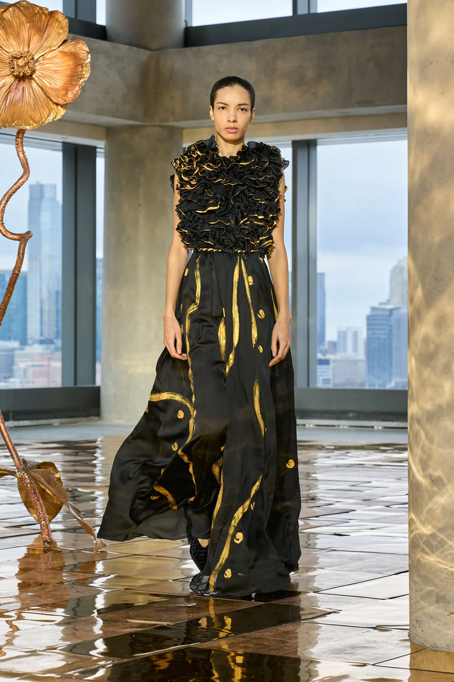Byzantine Handpainted Silk Backless Gown - Gild - Image 5