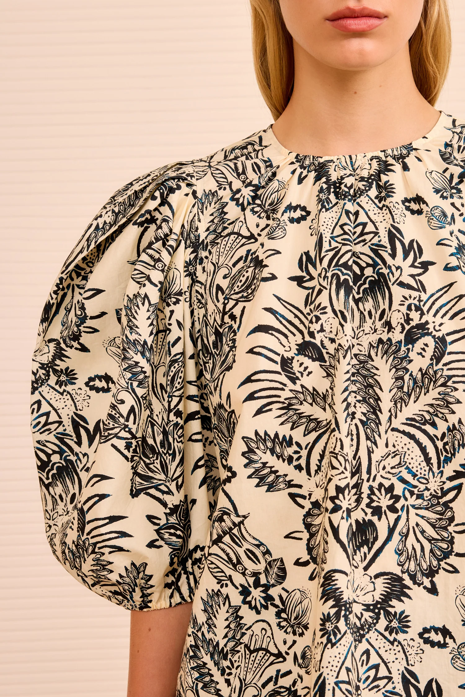 Frantiska Puff Sleeve Top - Ivory Flora - Image 3