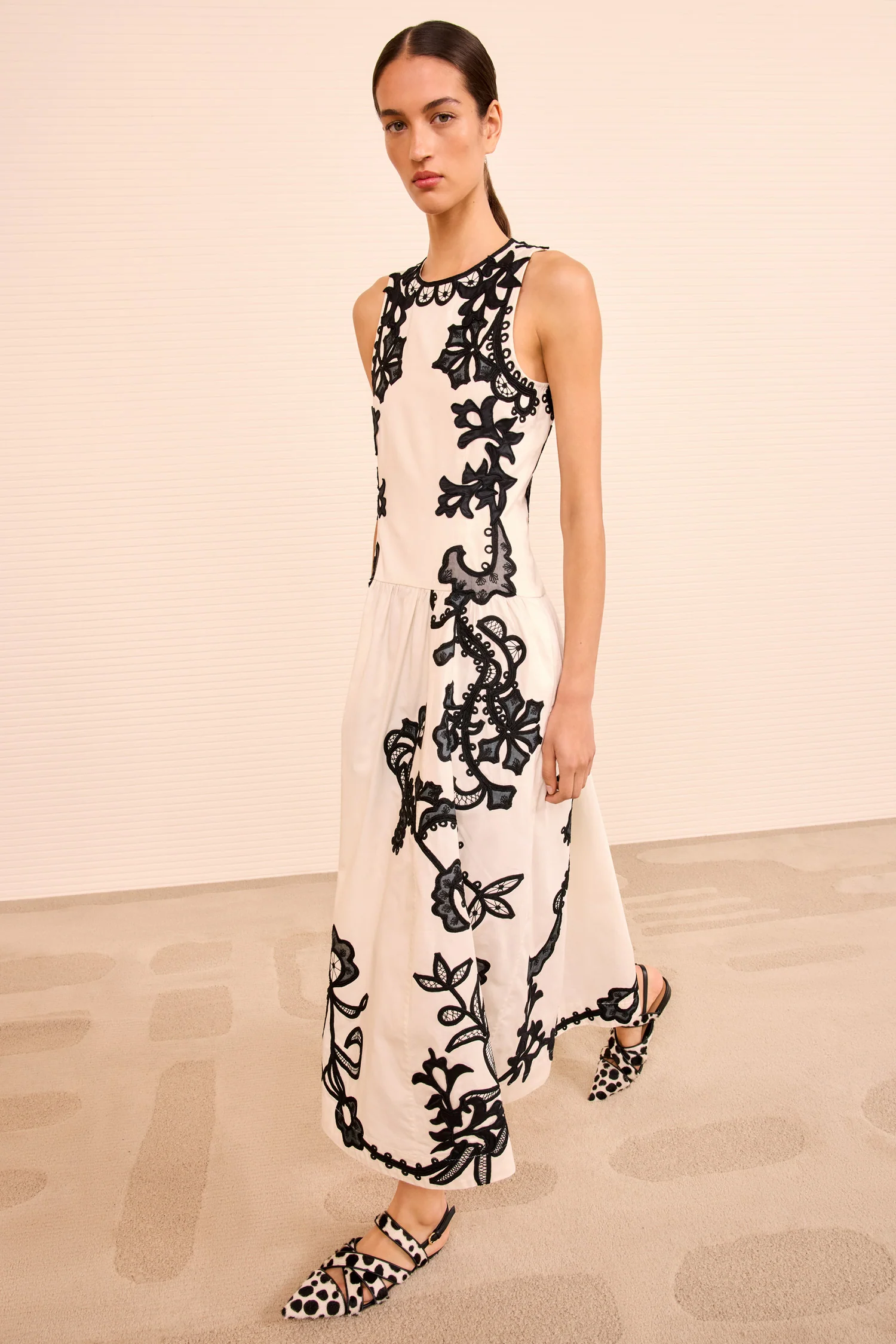 Sonali Embroidered Midi Dress - Anemone