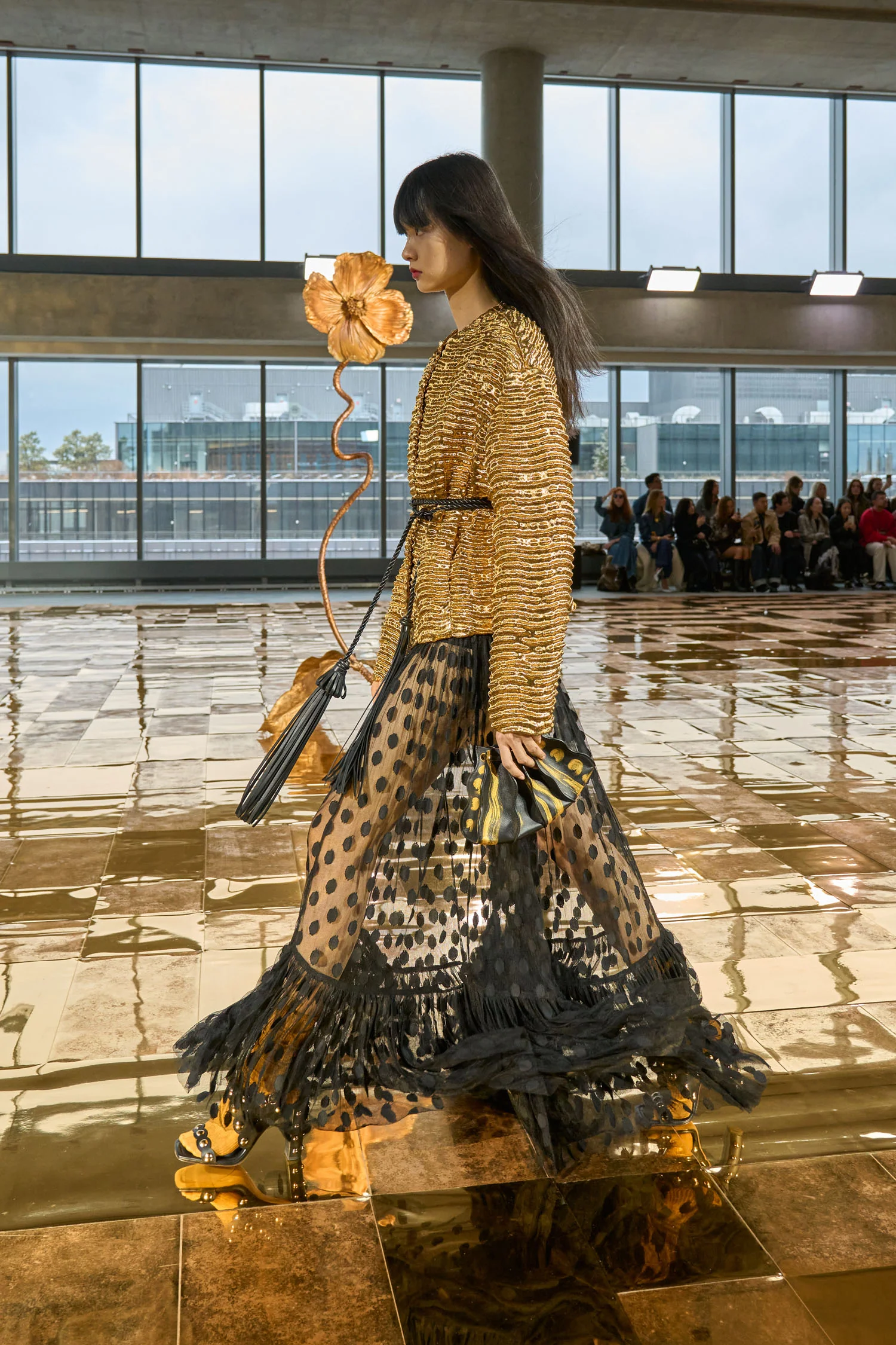 Veeda Metallic Jacket - Oro - Image 6